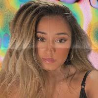 Serena Smith (@serenathesmith)