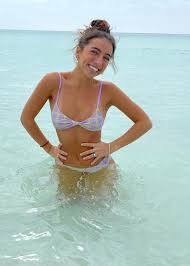 Ellie Rae Dobleske - Free pics, galleries & more at Babepedia