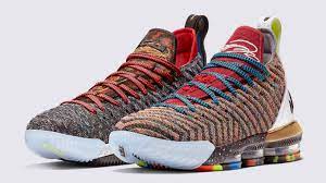 A new tongue design provides easy entry, then locks in when you lace up. Nike Lebron 16 What The 1 Thru 5 Release Date Bq6580 900 Sole Collector