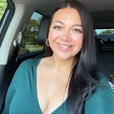 Kaylee Raymond (@kayleearaymond)