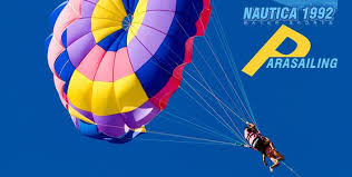 استمتعوا بالتحليق في سماء دبي مع جولة إبحار مظلي في مياه شاطئ جميرا بيتش رزيدنس المفتوحة مقابل 125 درهم فقط القيمة الأصلية 250 در Parasailing Open Water Dubai