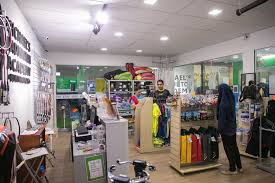 Noko bukit jelutong, sa 518 seksyen u8 (utara, persiaran tebar layar, bukit jelutong, 40150 shah alam, selangor. About Us Michael S Badminton Academy