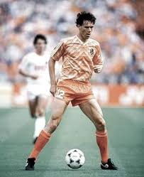 Serviciul de scoruri și rezultate live din fotbal de la flash score vă oferă scoruri live de la peste 1000 ligi de fotbal. 140 The Legend S Of Football Ideas In 2021 Fotbal Diego Maradona Paolo Rossi