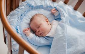 La medida más importante de prevención es moverse lo menos posible de casa, protegiendo así del contagio a las personas más. Como Puedo Arropar Al Bebe En La Cuna Tapar Al Bebe Cuando Duerme