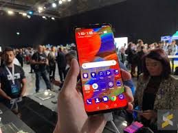 How to activate face unlock on huawei mate 20 x? The Porsche Design Huawei Mate 20 Rs Is A Mate 20 Pro In A Leather Suit Soyacincau