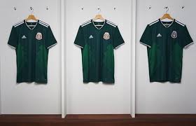 Bedenler günlük giyiminize uygun ölçülere göre dizayn edilmiştir. 2018 Dunya Kupasi Nin Ilgi Uyandiran Forma Tasarimlari Barcin Sportmen Blog