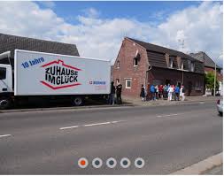 Bei „zuhause im glück werden häuser für die besitzer kostenlos renoviert. Unsere Hocheffizienten Solaranlagen Sind Uberall Im Land Verteilt Ravensberger Solar