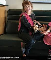 Dzieci zmarłego papcia chmiela mieszkają w stanach. Zony Hollywood Wracaja A W Nich Corka Papcia Chmiela Ma Bardzo Ciekawy Zawod I Swietne Zdjecia