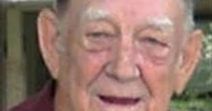 Elaine Roan's Instagram, Twitter & Facebook