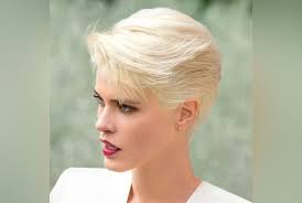 Coupe de cheveux frises court femme 2020; Tendances Coiffure 2020 Les Coupes Courtes Du Printemps Ete