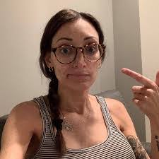 Andrea Sealy's Instagram, Twitter & Facebook