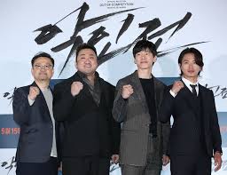 The story follows a turf war that grows between a . Review Film Aksi Korea The Outlaws 2017 Ma Dong Seok Jadi Steven Seagle Ala Korea Campusnesia Co Id