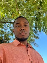 Zen pirèd! Kòdonatè Pati Politik Pitit Desalin nan depatman Nip demisyone  nan pati a paske doktè Moise Jean Charles se yon BLOFÈ dapre sa li di. Li  pa vle moun pwanl pou