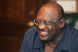 Bob Lanier, a Dominant Center of the 1970s and '80s, Dies at 73