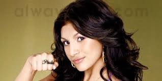 Barbara Deanda's Instagram, Twitter & Facebook