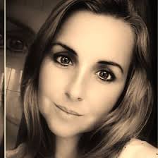 Deborah Wind's Instagram, Twitter & Facebook