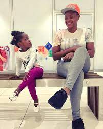Nollywood actress uche ogbodo's beautiful baby girl, milred chinagorom recently celebrated her 1st year birthday, and she's adorable! Actress Uche Ogbodo Steps Out With Her Beatiful Daughter Mildred Photos Celebrities Nigeria