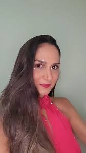 Trends are boring and soul killers! Get to know yourself and "tell your own  story" to the world. , ., Happy Friday, loves! ❤️