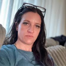 A helmet that won't fog up. I'd prefer a motocross style but do they make  them that have non removable shields ? I don't wanna wear goggles