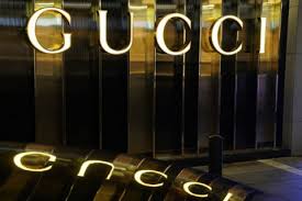 Но модный дом гуччи — это не . Vlasti Italii Podozrevayut Modnyj Dom Gucci V Uklonenii Ot Uplaty Nalogov Na 1 3 Mlrd Portal Novostej Lb Ua