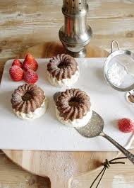 Mini Gugl Lebensmittel Essen Mini Gugelhupf Kochen Und Backen