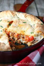 Skillet Sausage And Pepper Calzone Rezept Food Calzone Recipe Sausage Peppers Und Calzone
