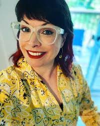 Laura Raine's Instagram, Twitter & Facebook