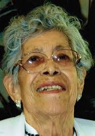 Lisa Lemos's Instagram, Twitter & Facebook