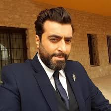 صور باسم ياخور ينشر صورته برفقة صديقه الراحل نضال سيجري وهذا ما قاله له tie clip fashion clip