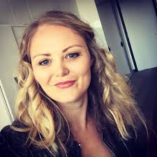 Corina Hawkins is fundraising for Cancer Research UK