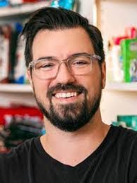 Keith Surratt's Instagram, Twitter & Facebook