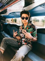 Jetzt alle infos zu bts und unicef lesen. Namjoon At The 2018 Bbmas Will Never Bts Kim Namjoon Facebook