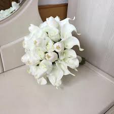 Bouquet of white calla lilies with white silk bow isolated on white background. White Bridal Bouquet White Calla Lilly Bouquet Silk Rose Flower Bouquet For Bridal Tulips Bridal Bouquet Ivory Bouquet Dj 34 Bridal Bouquet Tulip Wedding Custom Bridal Bouquet