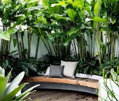 Cukup hadirkan beberapa tanaman dan rumput sintetis 5. 16 Desain Taman Minimalis Belakang Rumah Banyak Pilihan Mempercantik Taman Rumah123 Com