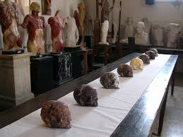 Il percorso didattico ha l'obbiettivo di formare operatori nei più attuali settori della comunicazione visiva attraverso i mezzi grafici tradizionali ed informatici, capaci di elaborare progetti nei campi dell'editoria, dell'illustrazione, della pubblicità. Accademia Di Belle Arti Bologna Paolo Ferro Supekutoru