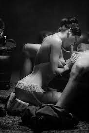 Tastefully Erotic Cunnilingus