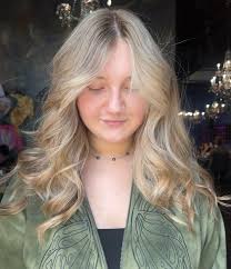 Color & Extension Specialist