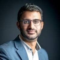 Justin Dias's Instagram, Twitter & Facebook