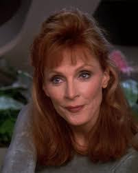 Denise Packer's Instagram, Twitter & Facebook