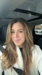 Hello, all my family! I'm in my 40s, single, lesbian, in marketing and  sales, new to St. Louis, and love the arts. I am looking for like-minded  friends. Btw, I love coffee