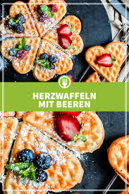 Herzwaffeln Mit Beeren Ideen Furs Essen Rezepte Waffeln