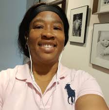 Mmmmm…BLT Sandwich😋 Just one the perks of having an abundance of fresh  tomatoes in your garden. What's are some of your go to tomato dishes?