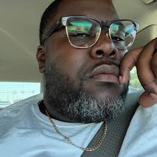 What size aftermarket exhaust tips for Wide Body Scats?