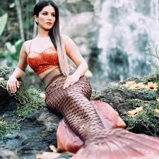 Pin On Sunny Leone