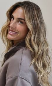 Aryna Sabalenka's game face with glam vibes