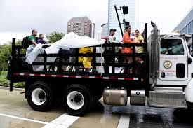 For more information, visit houston methodist. Noodweer Drijft Amerikanen Tot Wanhoop Nrc