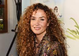 Niemand minder dan cas jansen (42) keert terug naar de set van goede tijden, slechte tijden. Katja Schuurman Openhartig Over Wilde Periode Grazia