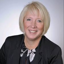 Stolz auf 25 Jahre Mode-Atelier Sandra Wenk