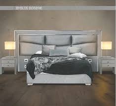 Nel nostro catalogo troverai letti , testate e comodini, oltre a camere completo da camera da letto danke composto da testiera e due comodini di stile vintage. Letti D Autore Luxury Bed Hand Home Facebook