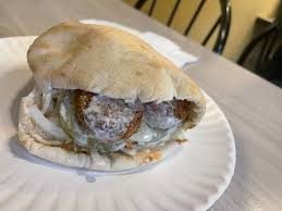 Today I went to the Kosher Country Style at York University. It's truly a  hidden gem. The food was fresh and delicious. The portions were very  generous with great prices.